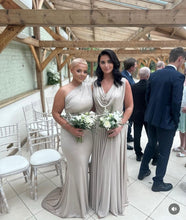 Load image into Gallery viewer, Variety of Necklines for group of Bridesmaids