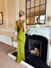 Load image into Gallery viewer, Double Cowl Narrow fishtail
