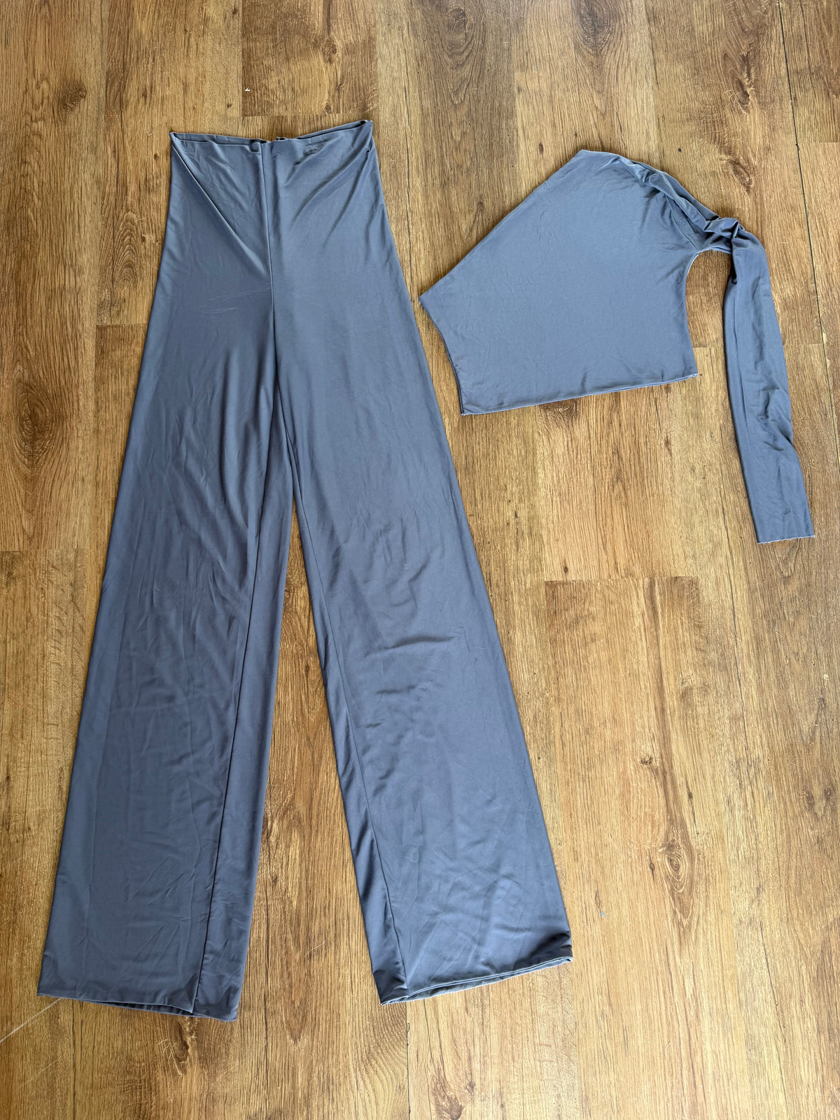 Wide Leg Trouser and matching one sleeved top