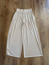 Load image into Gallery viewer, Luxury Tailored Trouser
