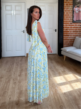 Load image into Gallery viewer, Mesh Ruched Vneck Body with Shoulder Ties
