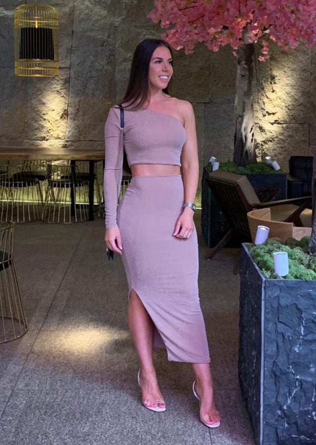Calf Length Skirt with Side Split