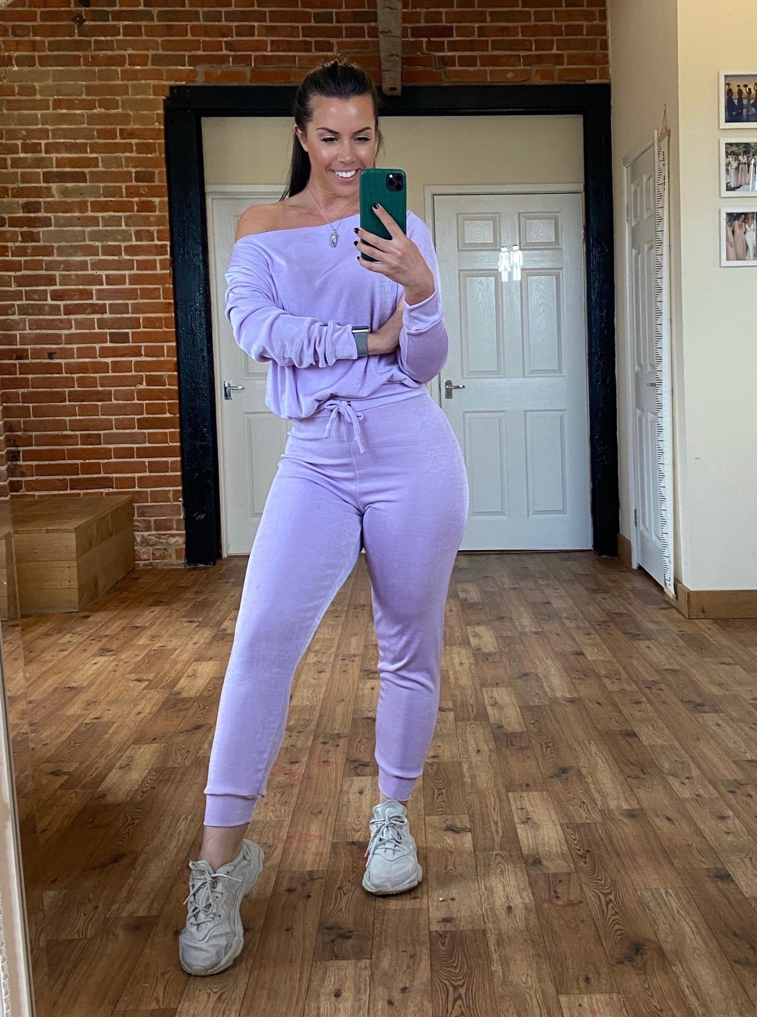 Off shoulder jogger set 2025