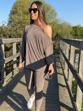 Load image into Gallery viewer, Off The Shoulder Loose Top

